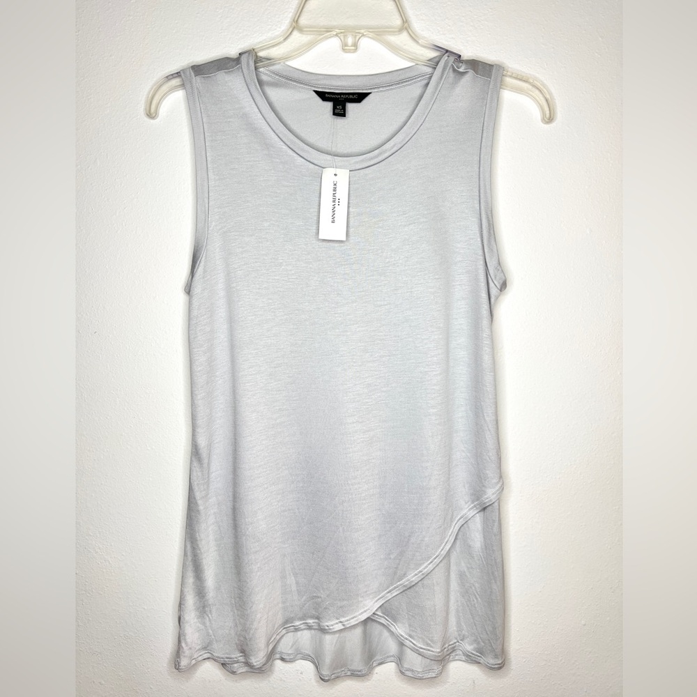 Women's Banana Republic Solid Gray Sleeveless Blouse Size XS